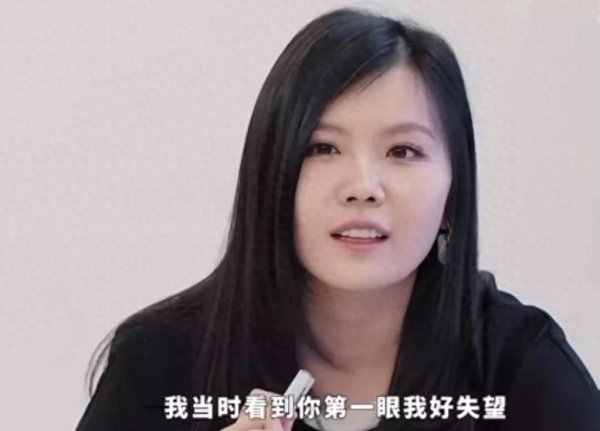 老虎配资 制片人谈换掉哈尼克孜，郝蕾白眼翻上天，一句话说的人乳腺都痛了