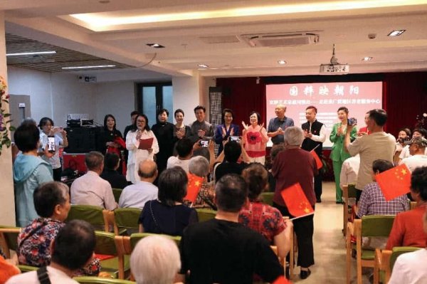 西安高新配资 “国粹映朝阳”京剧艺术家慰问演出——走进来广营地区养老服务中心活动取得圆满成功